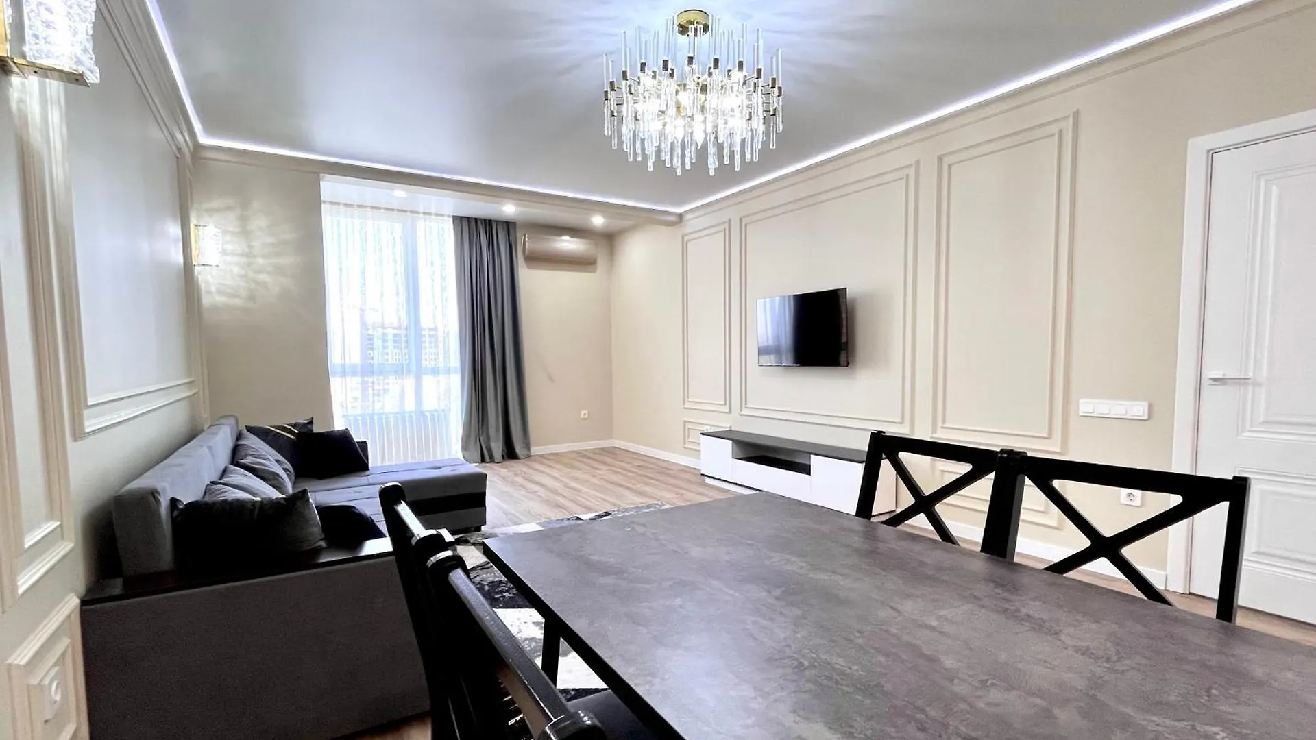 Raiymbek 13 & Drinking Water As A Gift Apartment Almaty